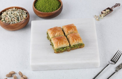 Özel Kare Baklava (Pistazien Füllung)